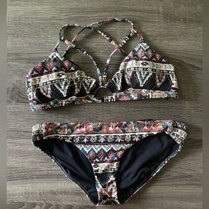 Billabong Bikini - Size medium